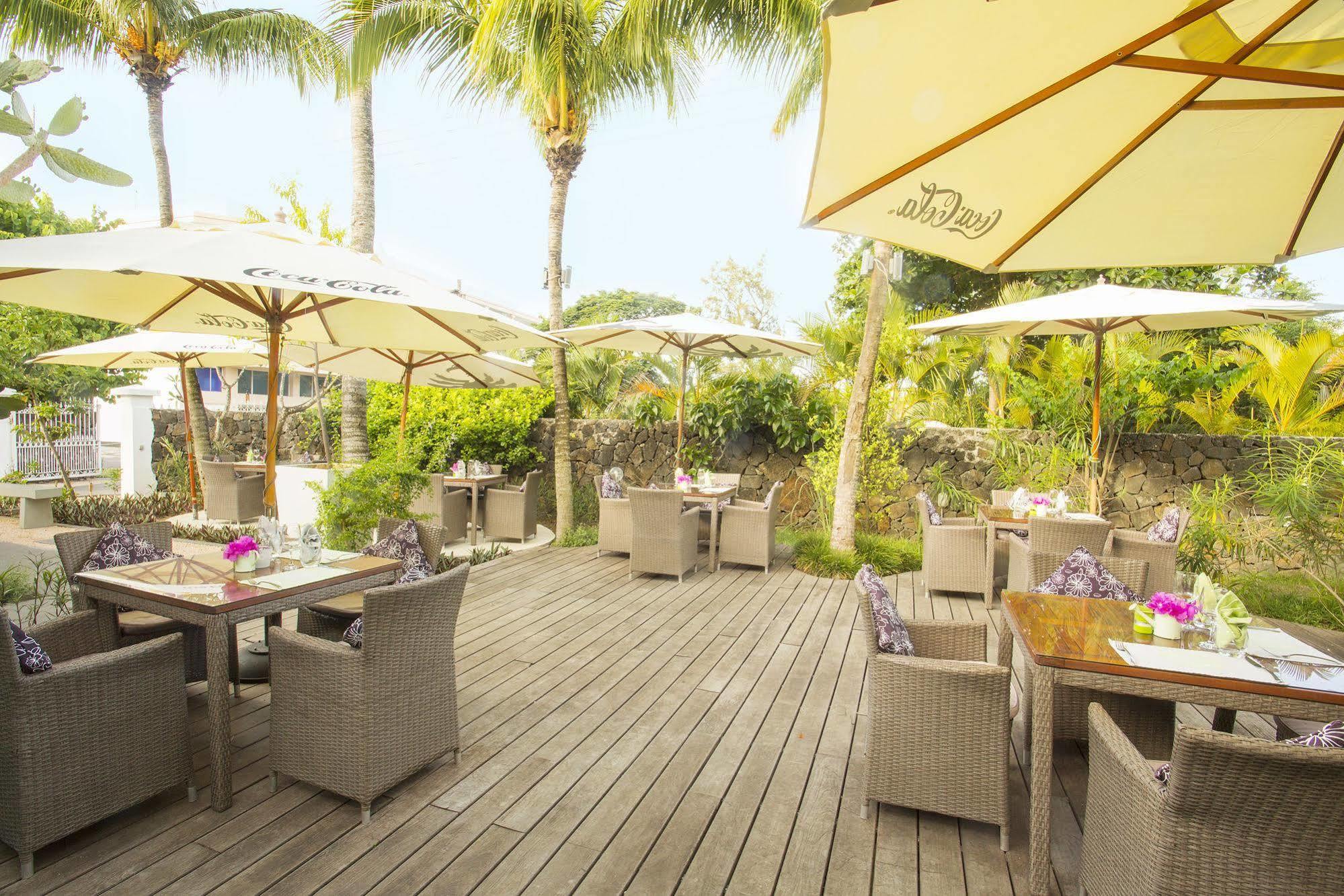 Esprit Libre restaurante&pensión Grand Baie Exterior foto